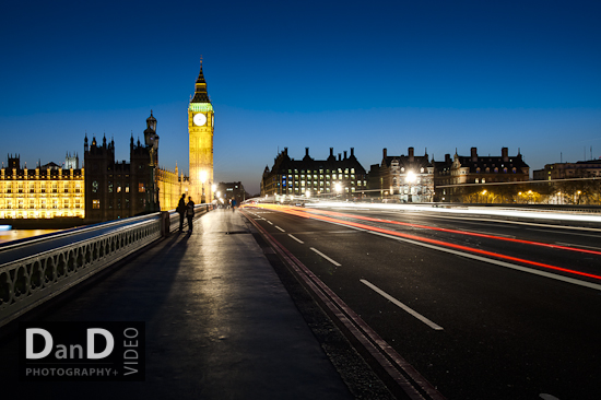 westminster bridge big ben night